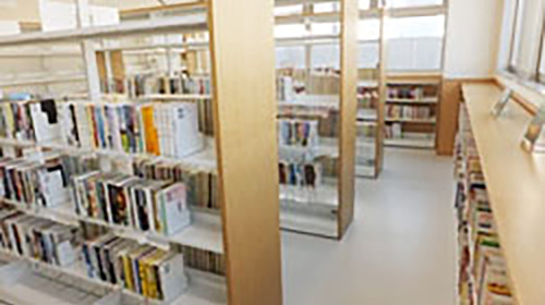 段原公民館図書コーナー